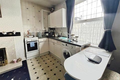 1 bedroom terraced house for sale, Fagley Road, Bradford BD2