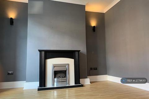 2 bedroom terraced house to rent, Thompson Street West, Darlington, DL3