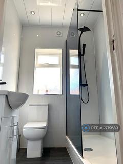 2 bedroom terraced house to rent, Thompson Street West, Darlington, DL3
