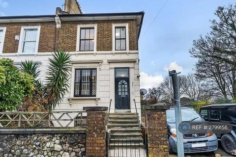 1 bedroom in a house share to rent, Marischal Road, London, SE13