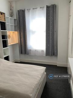 1 bedroom in a house share to rent, Marischal Road, London, SE13