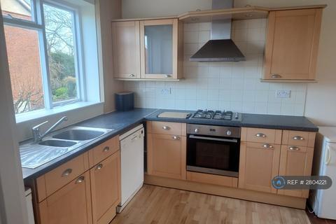 3 bedroom maisonette to rent, Donne Court, London, SE24