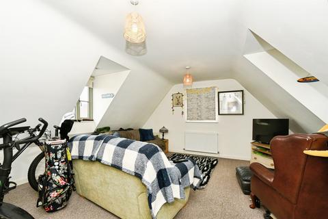 undefined, The Pippin, Calne