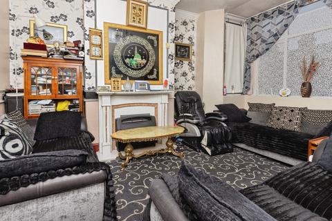4 bedroom terraced house for sale, Whetley Hill, Bradford