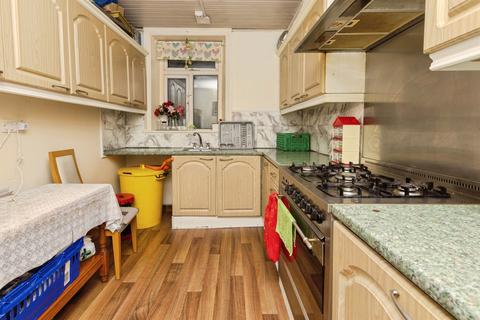 4 bedroom terraced house for sale, Whetley Hill, Bradford