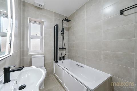 1 bedroom flat to rent, Upper Tooting Road, London SW17