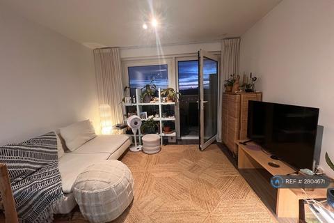 1 bedroom flat to rent, Copenhagen Court, London, SE8