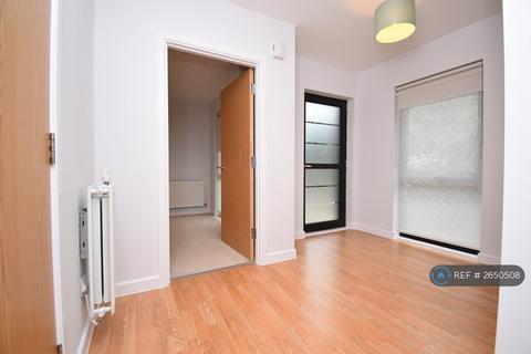 1 bedroom flat to rent, Newman Close, London, NW10