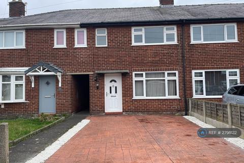 2 bedroom terraced house to rent, Ullswater Avenue, Warrington, WA2