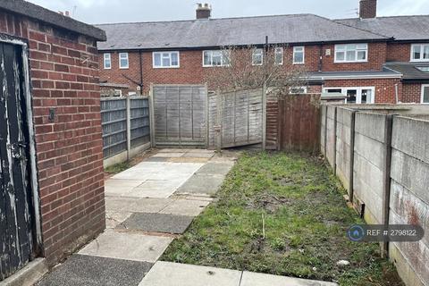 2 bedroom terraced house to rent, Ullswater Avenue, Warrington, WA2