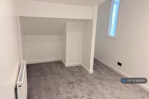 3 bedroom flat to rent, Promenade, Southport, PR9
