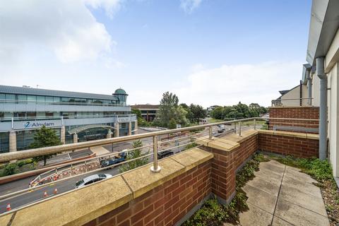1 bedroom apartment for sale, Courtlands, Maidenhead