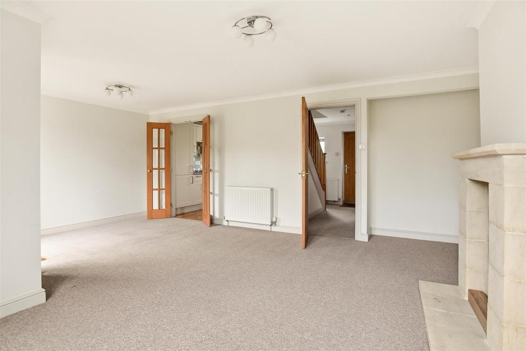 34 Wolds End Close 2128-6.jpg