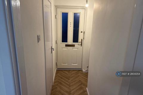 3 bedroom terraced house to rent, Brookfield Road, Wolverhampton, WV8