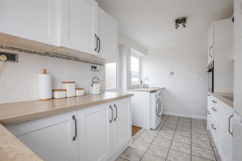 2 bedroom bungalow for sale, Greenacre Road, Hingham