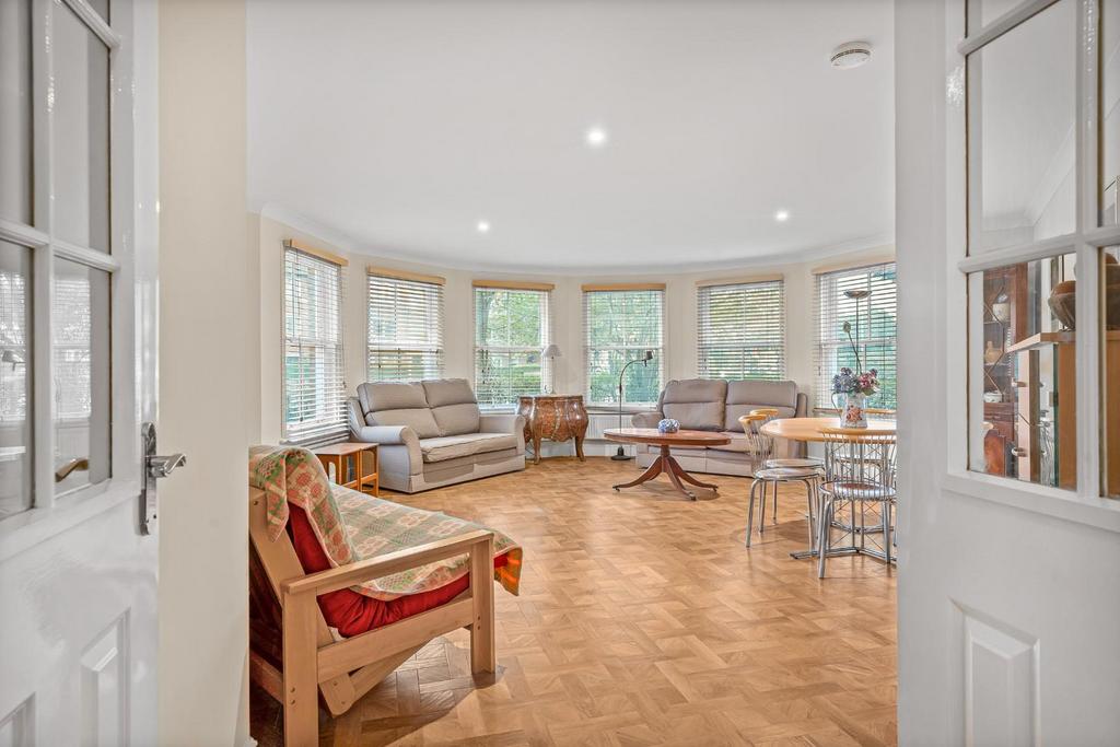 SITTING ROOM ENTRANCE.jpg