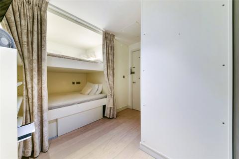 Studio to rent, Biscayne Avenue, London, E14