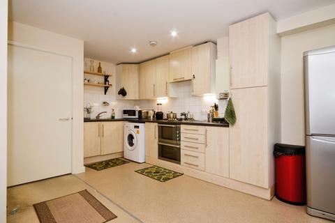 2 bedroom flat for sale, Station Road, Harrow