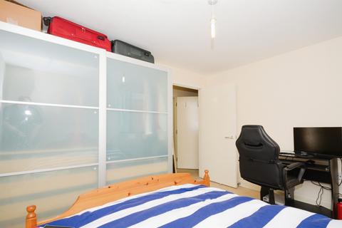 2 bedroom flat for sale, Station Road, Harrow