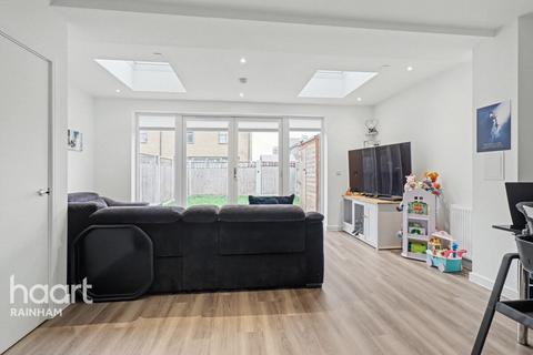 undefined, Bridgend Crescent, Rainham