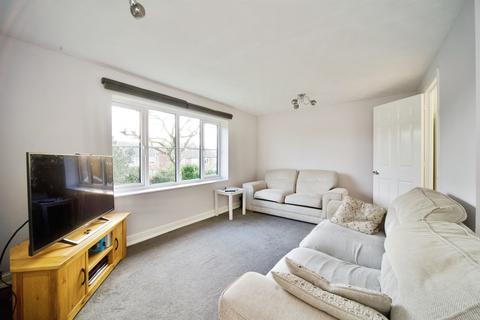2 bedroom flat for sale, Kelman Close, Waltham Cross