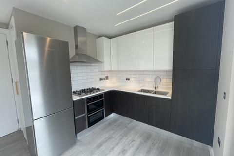 2 bedroom apartment to rent, The Ridgeway, Golders Green, NW11