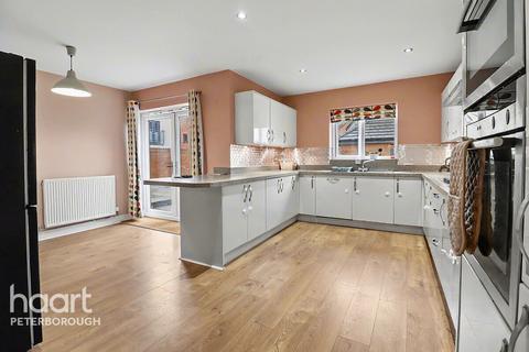6 bedroom detached house for sale, Sorrel Close, Hampton Vale