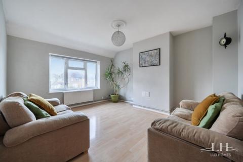 1 bedroom maisonette for sale, Lillechurch Road, Dagenham