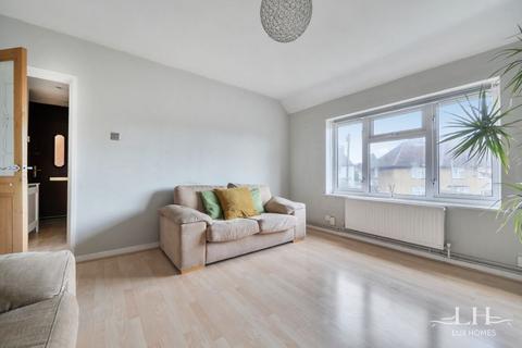 1 bedroom maisonette for sale, Lillechurch Road, Dagenham