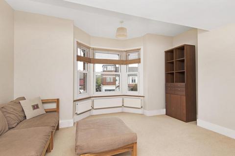 3 bedroom flat to rent, Kingston, RAYNES PARK SW20