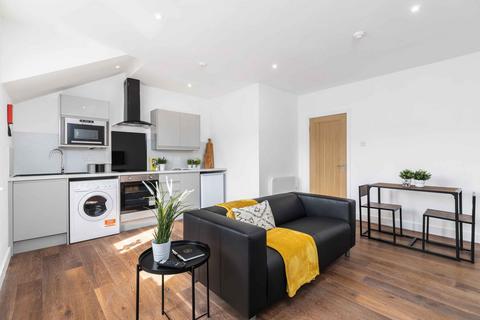 2 bedroom apartment to rent, Royal Park Road, Hyde Park LS6