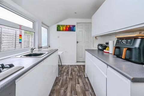 3 bedroom terraced house for sale, Park Street, Heanor