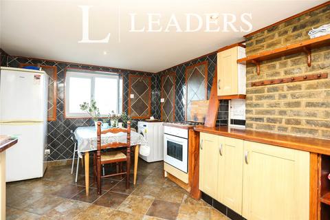 1 bedroom in a house share to rent, Heavitree Road, London, SE18