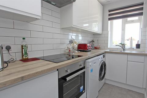 2 bedroom maisonette for sale, Brighton Road, Burgh Heath