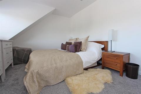 2 bedroom maisonette for sale, Brighton Road, Burgh Heath
