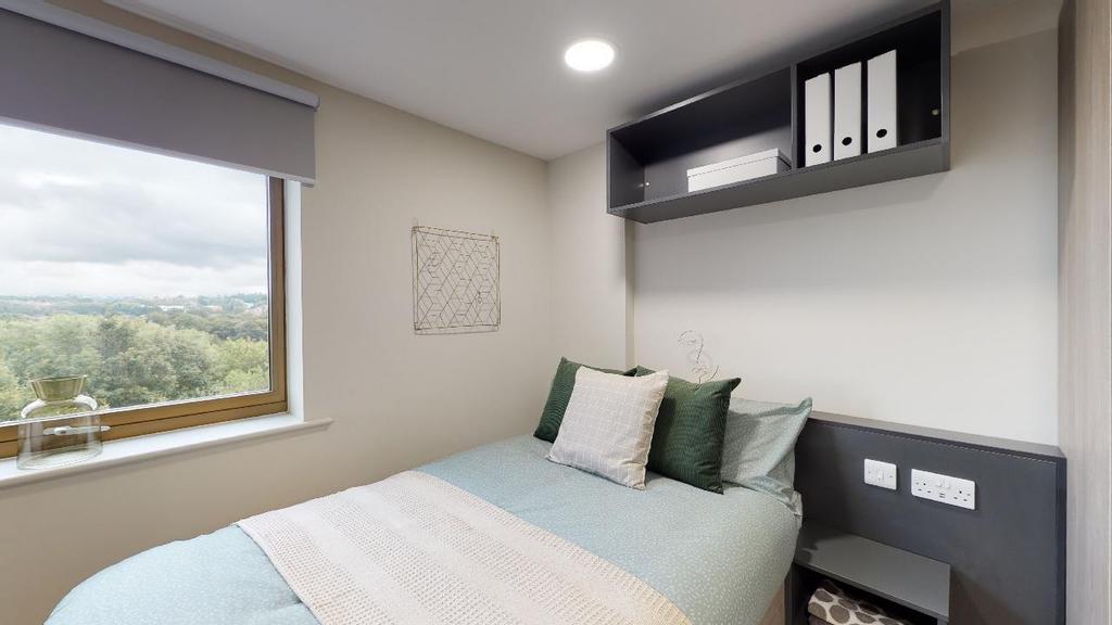Apartment in Southampton - View 5