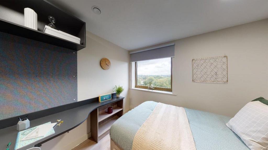 Apartment in Southampton - More