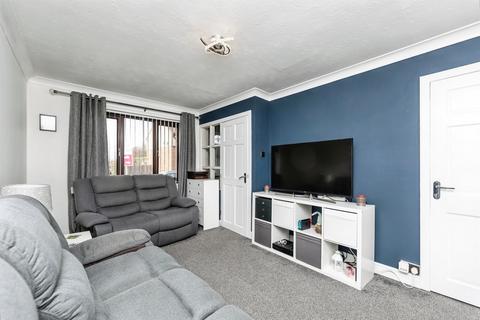 3 bedroom semi-detached house for sale, Clayton Court, Featherstone, Pontefract