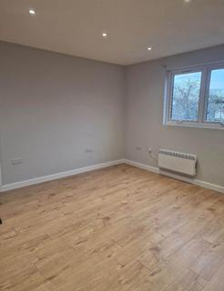 2 bedroom flat to rent, Hillside Avenue, Wembley HA9