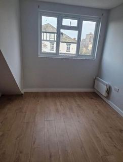 2 bedroom flat to rent, Hillside Avenue, Wembley HA9