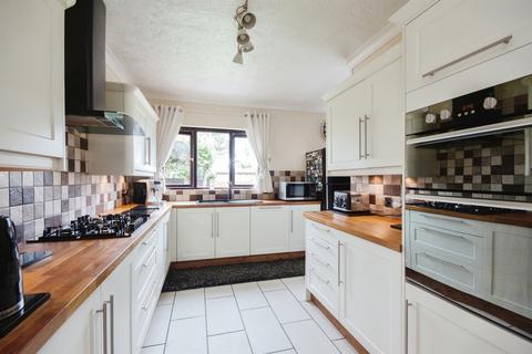 4 bedroom detached house for sale, Pinewood Avenue, Bournemouth