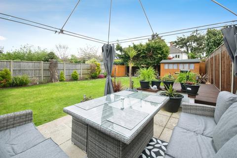 4 bedroom detached house for sale, Pinewood Avenue, Bournemouth