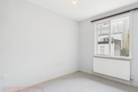 2 bedroom flat to rent, Russell Square, Brighton