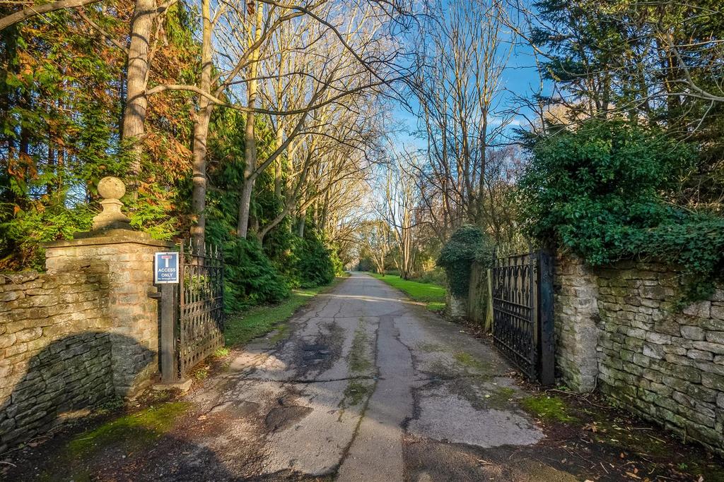 2 Marston Mews, 1989 13.jpg