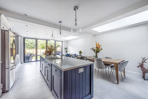 4 bedroom terraced house for sale, Barrington Road, Crouch End, London, N8
