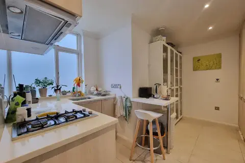 2 bedroom flat for sale, Westbourne Terrace, Paddington, W2