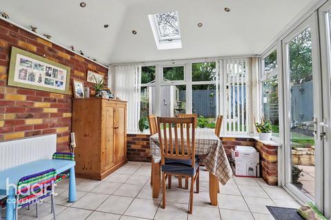 3 bedroom terraced house for sale, Moat Farm Drive, Bedworth