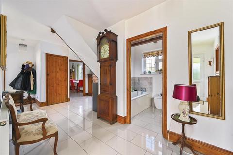4 bedroom bungalow for sale, Maple Avenue, Cooden, Bexhill-On-Sea