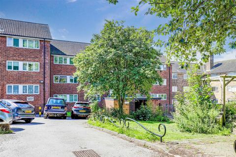 2 bedroom flat for sale, Grafton Court, Nottingham NG7