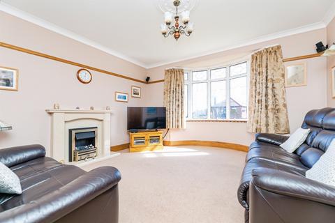 4 bedroom detached house for sale, Greenside Lane, Hoyland, Barnsley